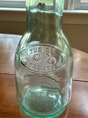 Jus De Fruits Recycled Glass Vintage Style Carafe and 6 glasses